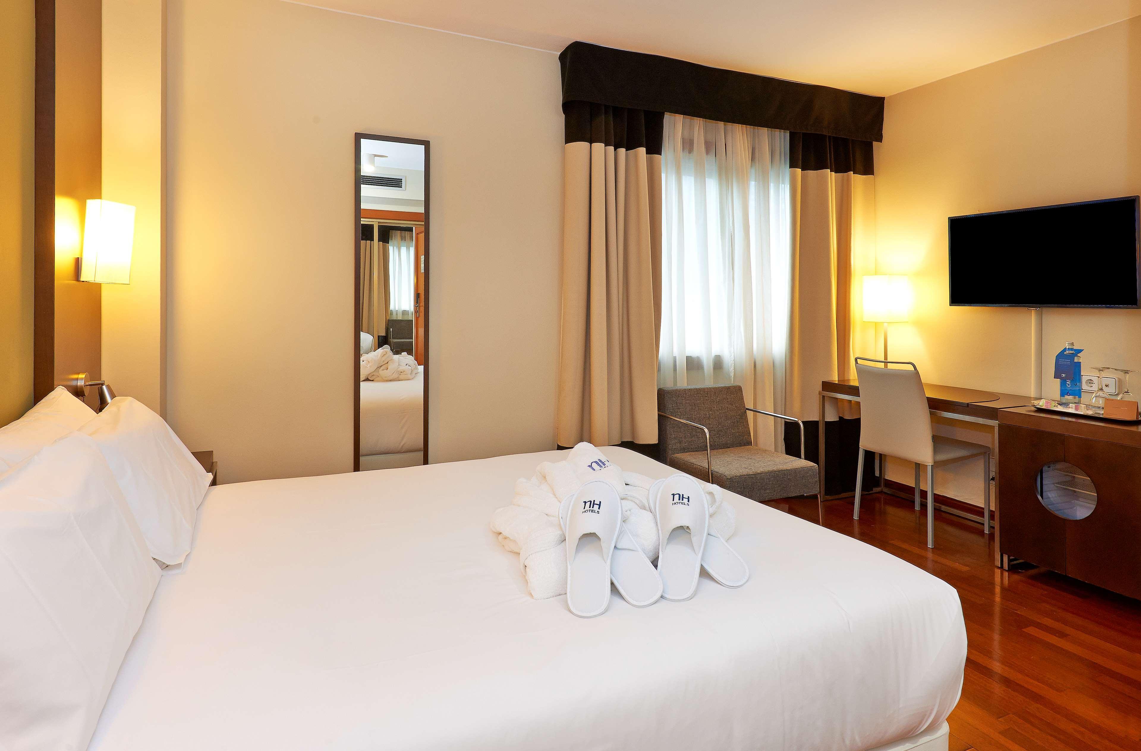 Nh Sport Hotel Zaragoza Exterior photo