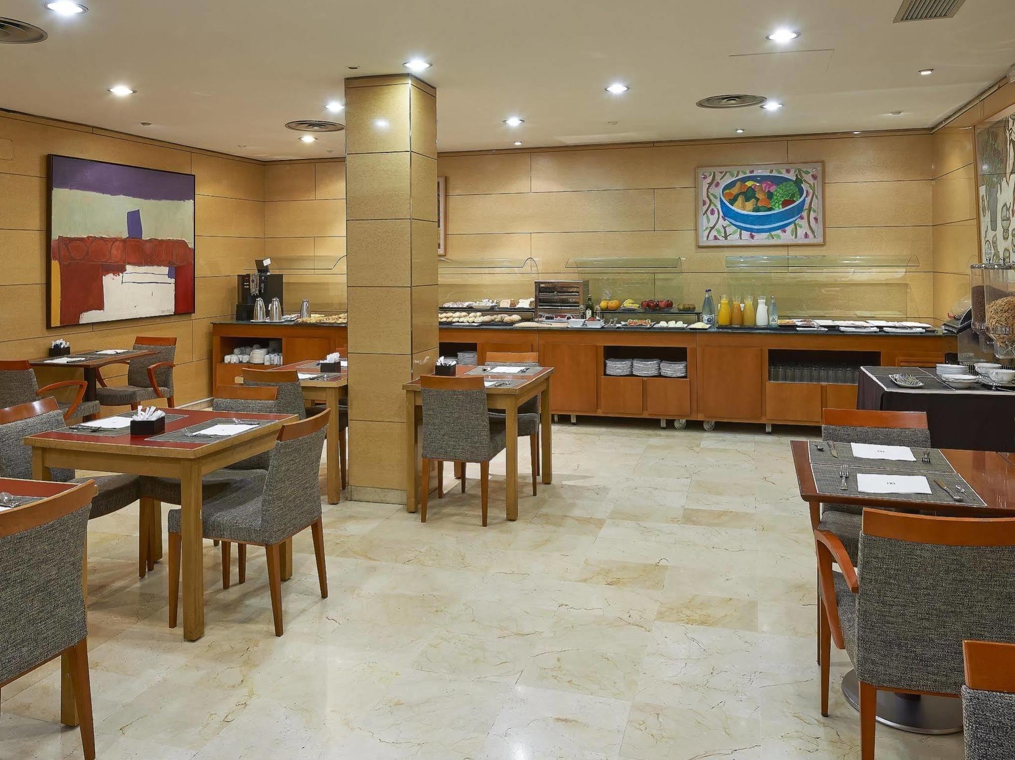 Nh Sport Hotel Zaragoza Exterior photo